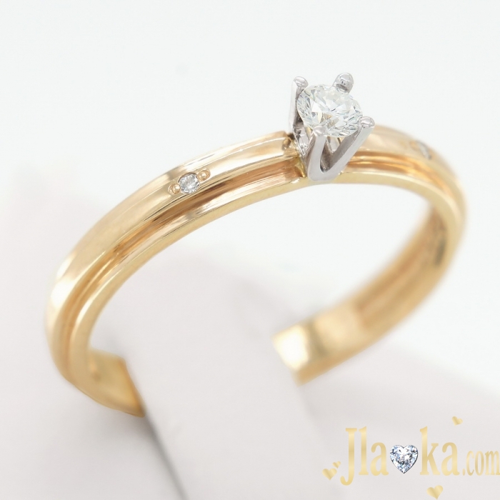Золотое кольцо из красного золота с бриллиантами Джини