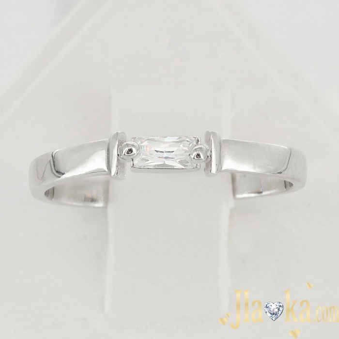 Серебряное родированное кольцо с фианитом Инесса