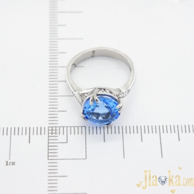 Серебряное кольцо с кварцем цвета танзанит и фианитами Евгения