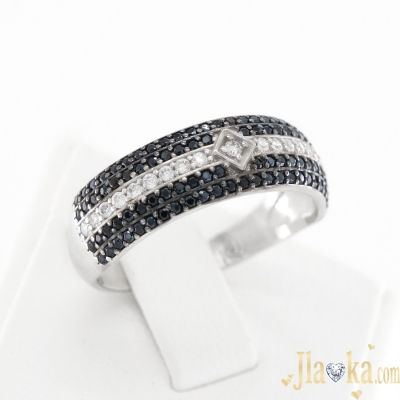 Серебряное кольцо с черными фианитами Самира