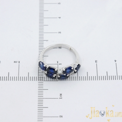 Серебряное кольцо с гидротермальным сапфиром и фианитами Гвеннет