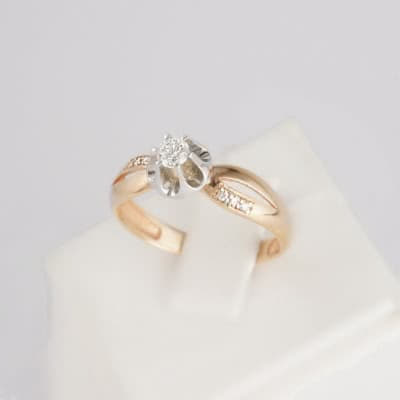 Золотое кольцо с бриллиантами Марта