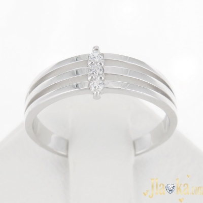 Серебряное родированное кольцо с фианитами Аггай