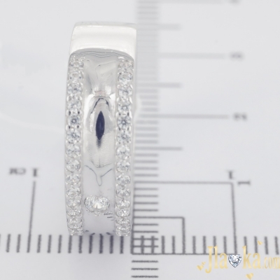Серебряное родированное кольцо с фианитами Мэнди