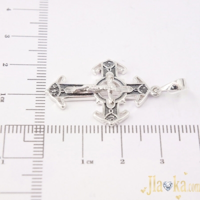 Серебряный крест с черненим и распятием Символ Духа