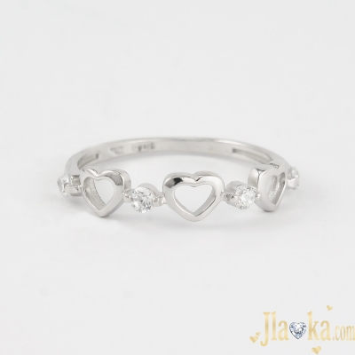 Серебряное кольцо с фианитами Три сердечка
