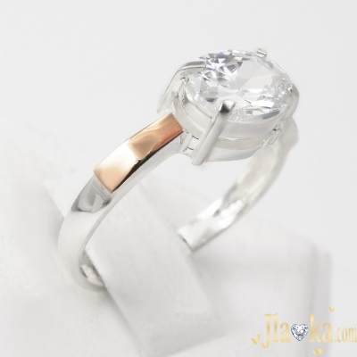Серебряное кольцо с золотой вставкой и фианитом Марианна