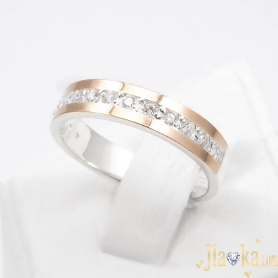Серебряное кольцо с золотой вставкой и фианитами Милада