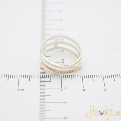 Серебряное кольцо с золотой вставкой и фианитами Велари