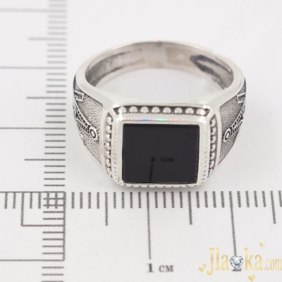 Серебряный перстень с чернением и обсидианом Каспар