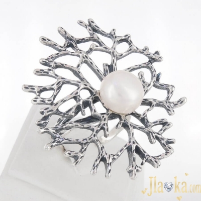 Серебряное черненное кольцо с жемчугом Перла