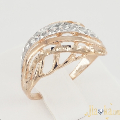 Золотое широкое кольцо с алмазной гранью Чалма