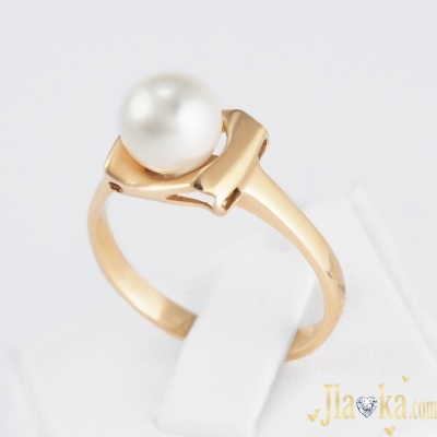 Золотое кольцо с жемчугом Ева